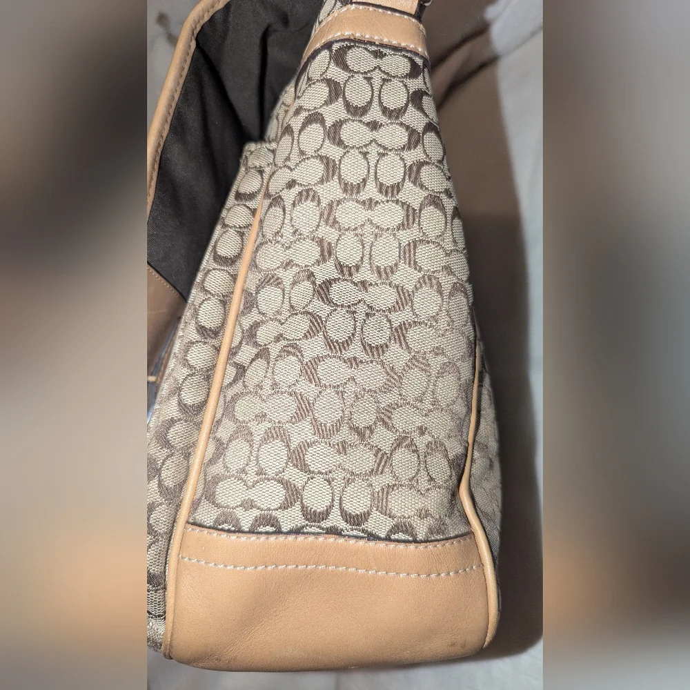 Coach Voyager Khaki Crossbody Messenger Bag Tan Khaki VGUC